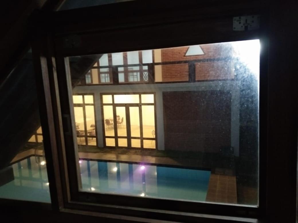 Hi Win Hotel Chilaw Exteriör bild