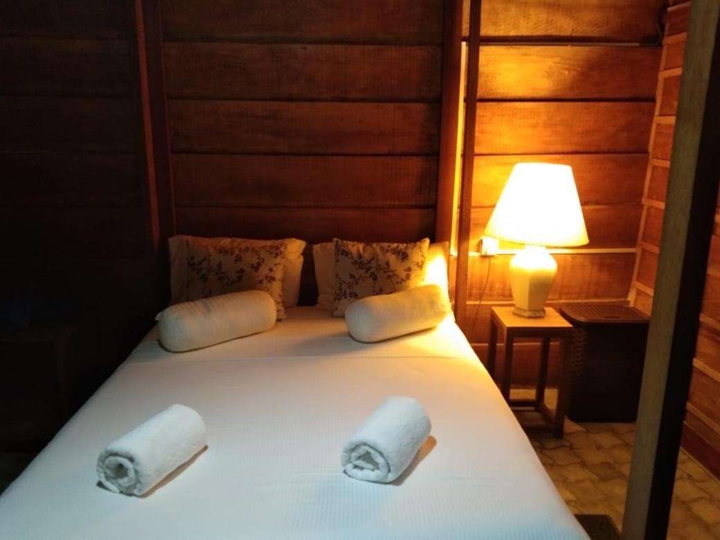 Hi Win Hotel Chilaw Exteriör bild