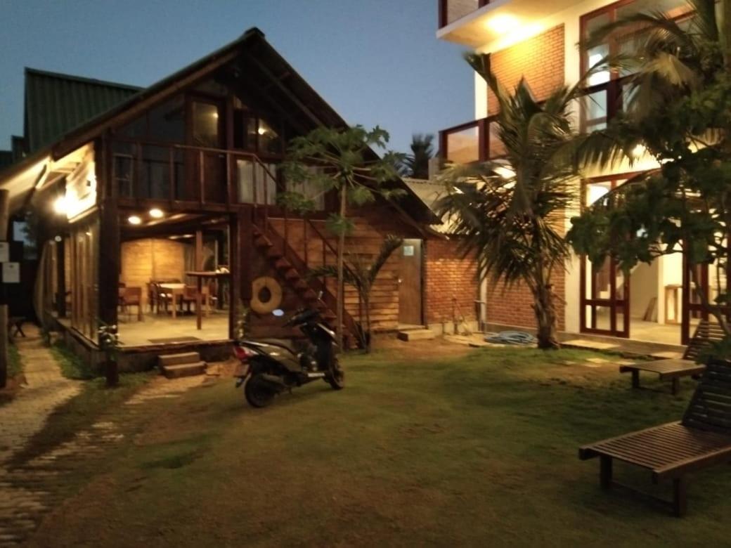 Hi Win Hotel Chilaw Exteriör bild
