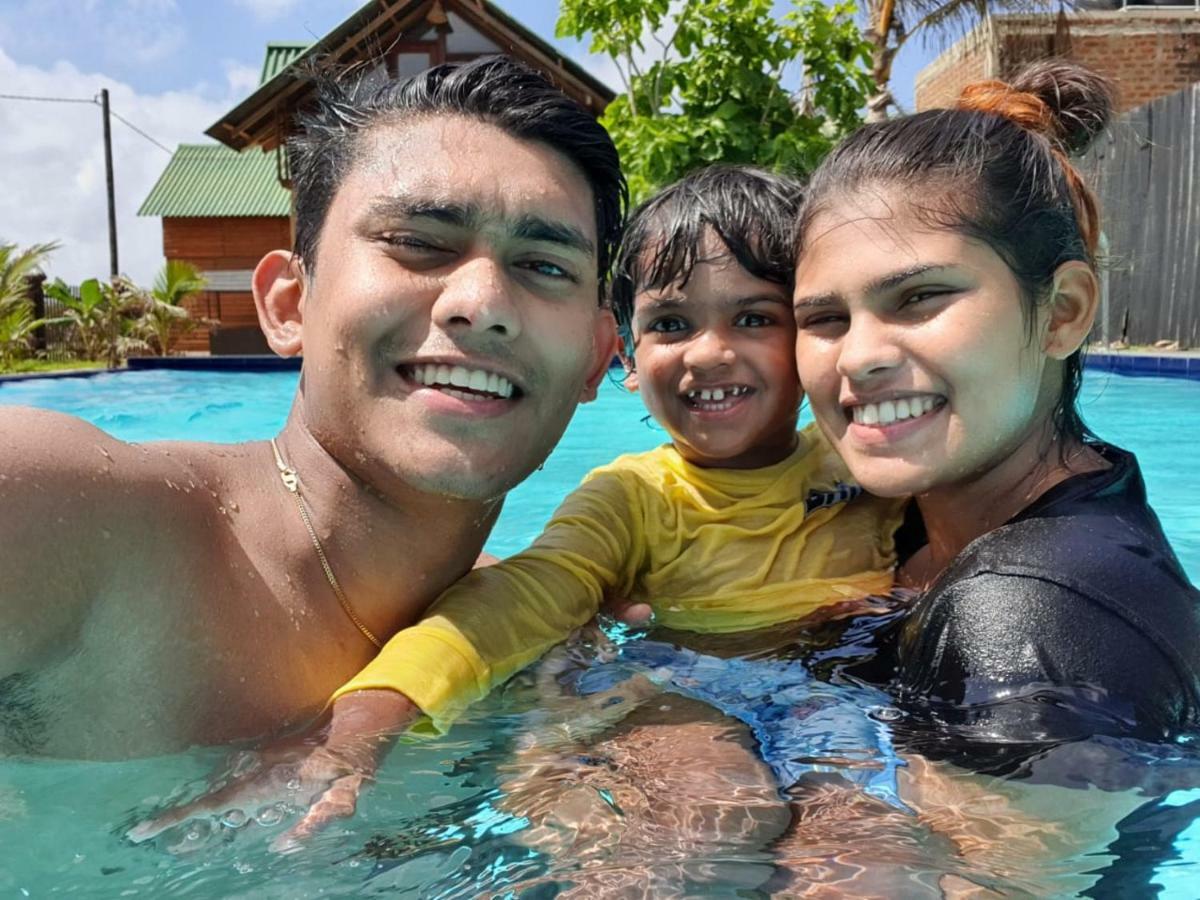 Hi Win Hotel Chilaw Exteriör bild